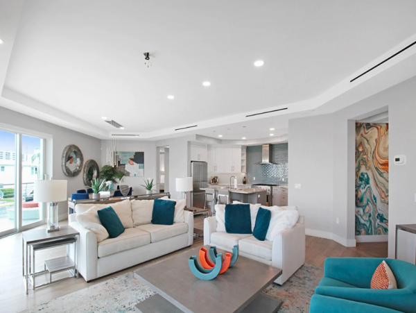 Gulf Views Siesta Key Vacation Condo Four Bedrooms - Ideal Beach Getaway